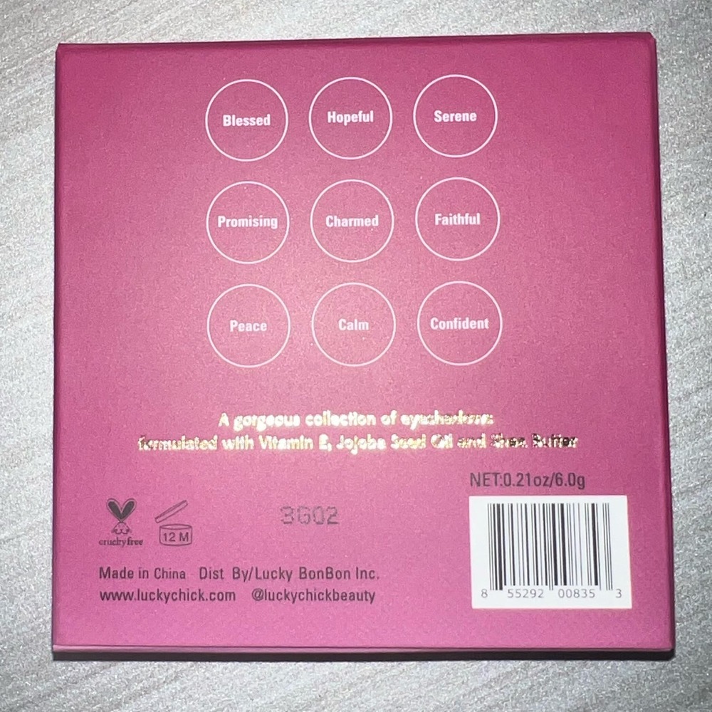 NIB Lucky Chick Daydreams Eyeshadow Palette - Picture 6 of 7